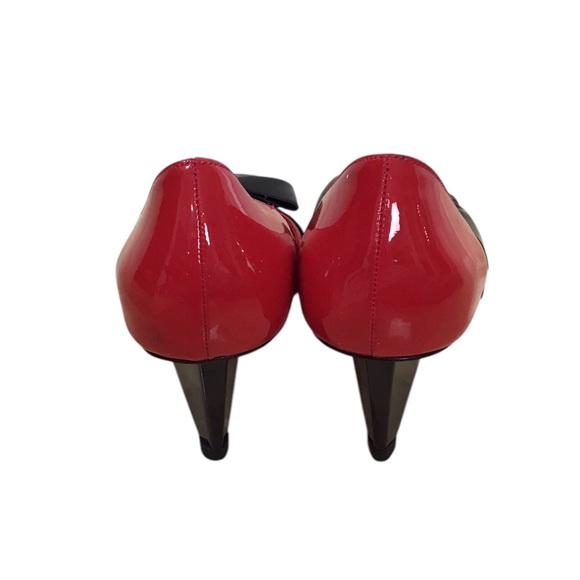 Prada Red Patent Leather Heels Red Bows (37) - Picture 3 of 15